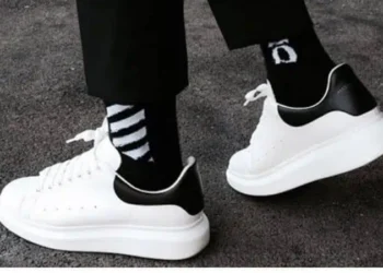 Những câu thả thính về giày 