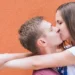 Những câu Thả Thính Về Nụ Hôn
